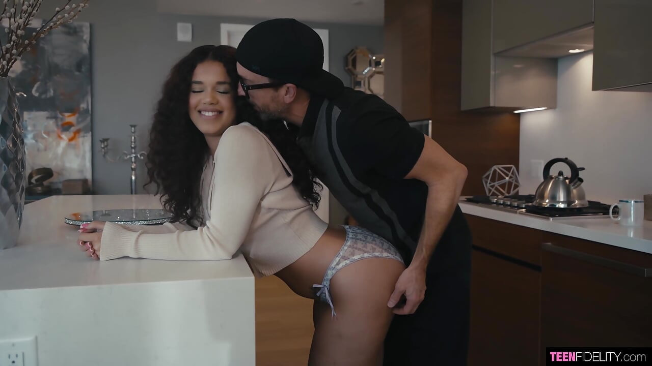 Archer Ali Bounces Her Sweet Ebony Ass on White Dick