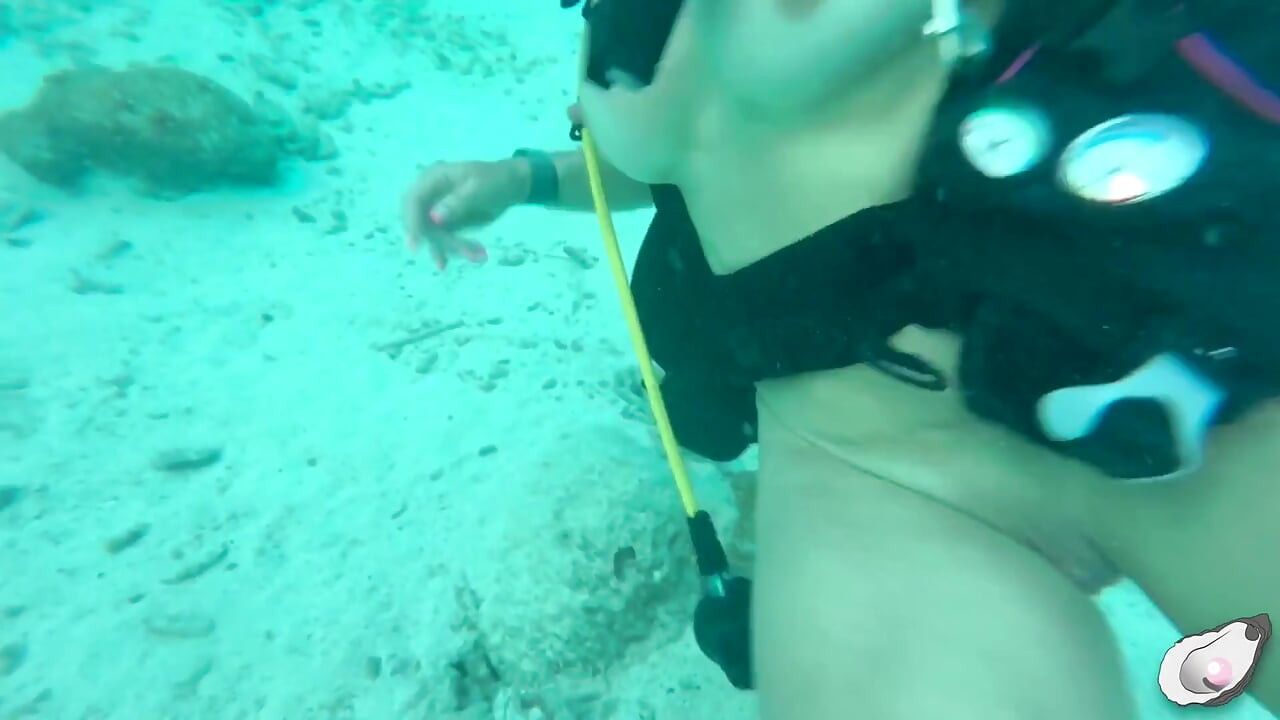 Supergirl Meets the Horniest Octopus in Bonaire