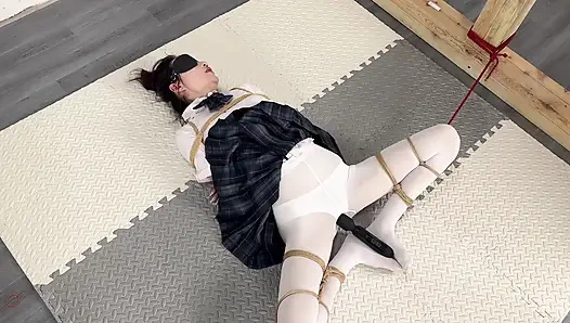 Jk white silk ve elektrik şoku doruk noktası