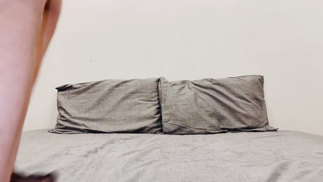Ops, ich dachte, meine eltern und stiefbruder sind nicht zu hause, aber ich verführe meinen stiefbruder zum glück