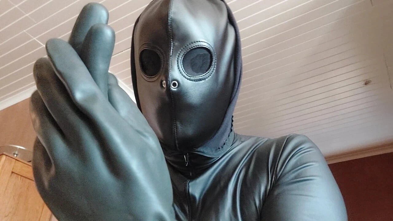ASMR (Heavy rubber gloves)
