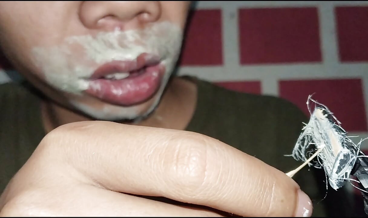 วิธีตัดหนวดของคุณอย่างถูกต้องง่ายกวดวิชากรูมมิ่งสําหรับผู้ชาย