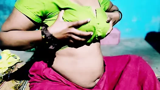 Indian hot bhabhi Show full nude body  big ass ,big boobs