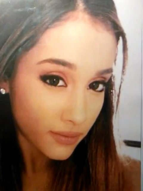 Ariana Grande Jerk Off Cumshots #1 Sweet