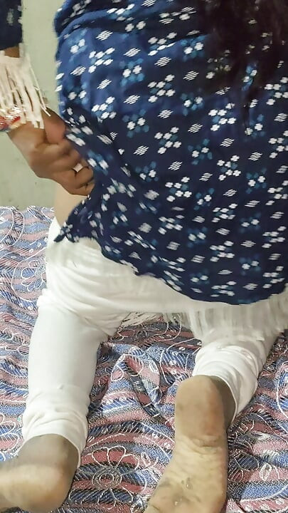 Proszę, jestem 20-letnią dziewicą dziewczyną, zdjąć moje ciepło.