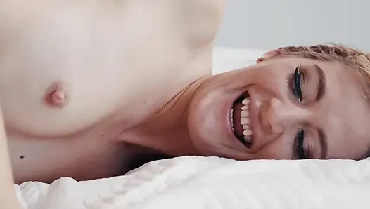 Lesbische anal-3_scene 2_anal lesben!