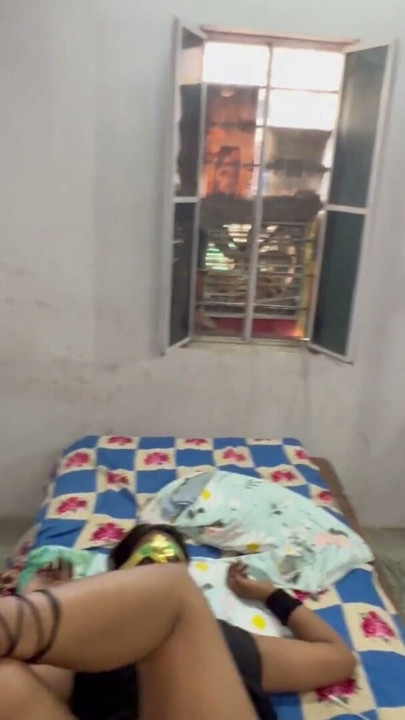Big Boobs Indian Milf Shobha Getting Fucked by 21 years old guy. | Clip 1