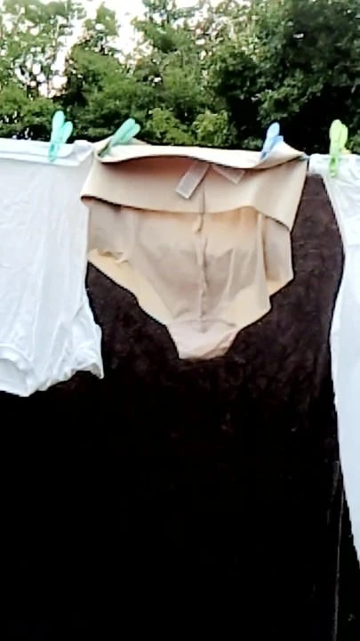 Avrils control pantys