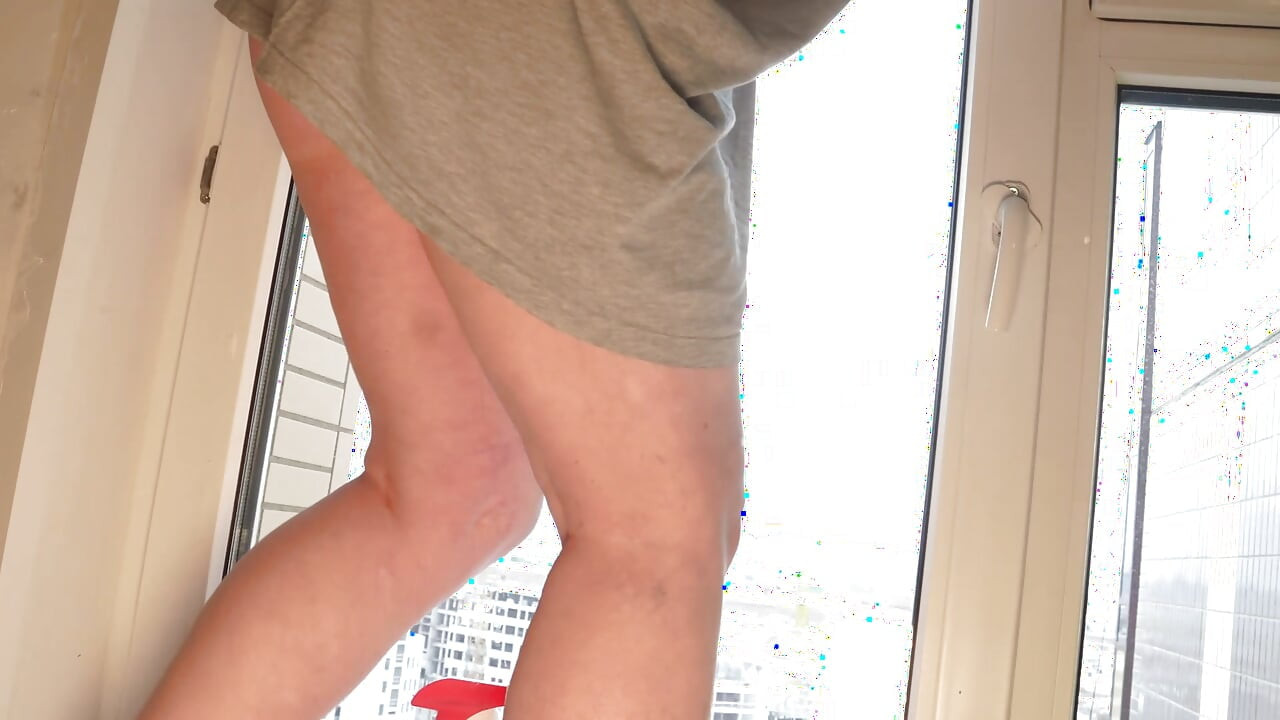 ミルフがパンティなしでリノベーションを行う