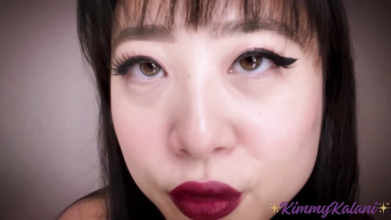 Hete vampier verslindt je met oor likken & lenslikken -ASMR