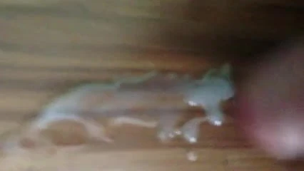 Abspritzen bei eueren geilen Clips