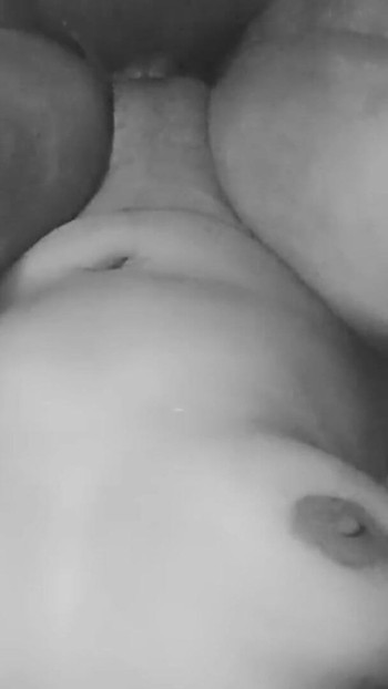 Morate vidjeti trenutak iz "Moja žena jebe i prstima grči u grču"