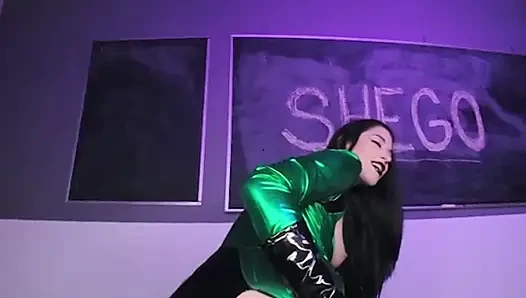 VRCosplayx если вы хотите быть суперзлодеем сначала вам нужно узнать грязные вещи от Alex Coal, как SHEGO, часть 2