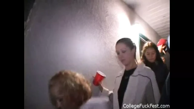 Santa Barbara Blonde Fucking Pussy Madness