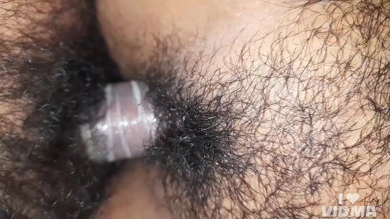 Aku lagi ngusap memek tanteku