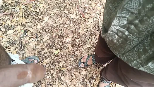 Housewife outdoor sucking cock