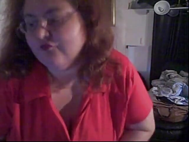 Sexy dancing in my red dress part of a cam show ! short but fun