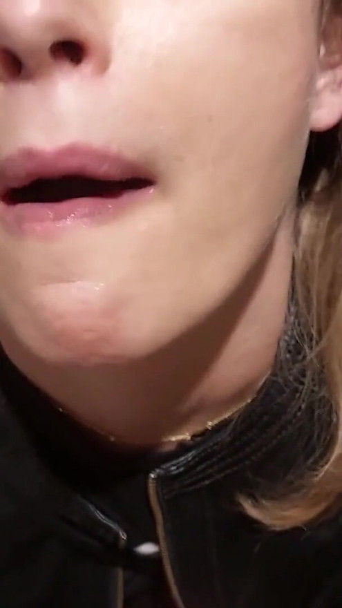 I met her while shopping, she gives me a blowjob in a public restroom and she swallows a huge load of cum | Clip 2