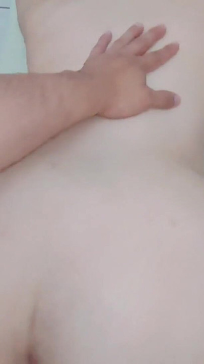 Seks u psećem stilu sa seksi MILF Meksičkom Latinom S Velikom Guzom Velika Guza Latina Tajnica s Analnim Čepom | Isječak 1