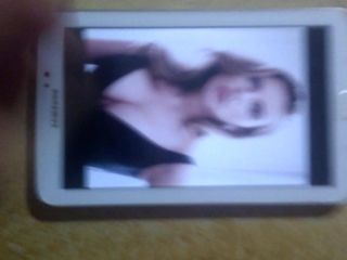 Outra scarlett johansson cumtribute