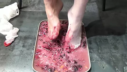 Bepisilek a tortádba, és a lábammal taposom