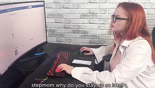 Моя мачеха разбудила меня, пока работала, и научила меня торговать. Сексуальная атмосфера работы.:s1e26