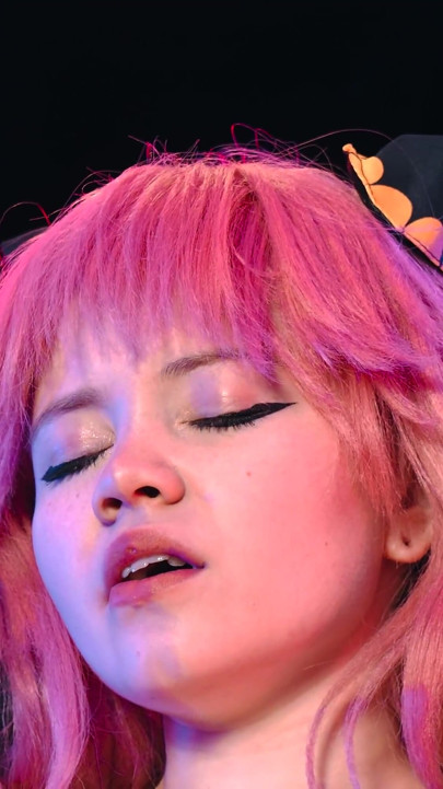 Foxy linda zorra anime Rebecca Nikson se da un orgasmo con un consolador