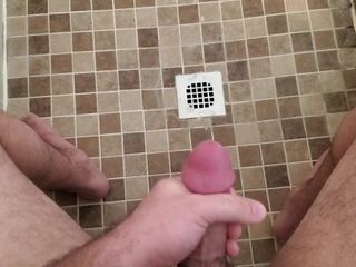 Ursul se masturbează la duș