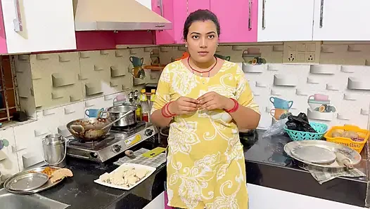 Моя младшая сводная сестра случайно прислала мне ее обнаженное фото, я воспользовался им и трахнул мою сводную сестру, полный хинди вирусное видео