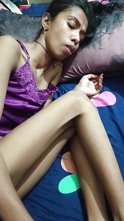 Desi bhabhi ki chudai uske ghar me hi sasur ji ne chod diya