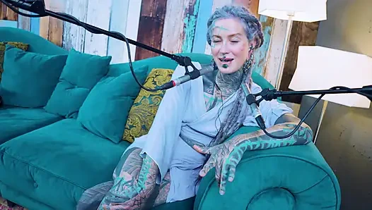 Aku lagi ngomongin tentang e - empathy - asmr podcast sfw lagi ngomongin tentang model tato rambut gimbal