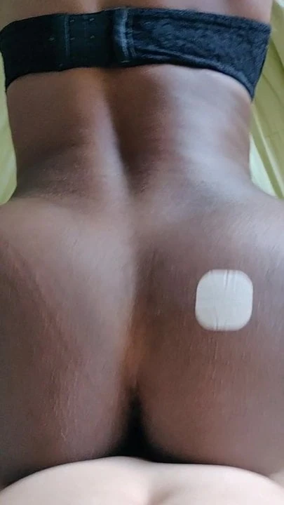 gf backing that ass up
