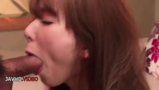 Yui Hatano's Steamy Solo Show Leads to Jaw-Dropping Blowjob Performance
