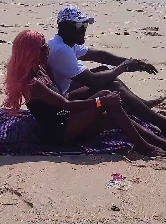 Het sex på stranden