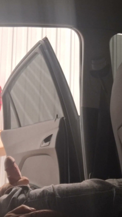 Risky handjob inside the car for student in public. | Clip 1