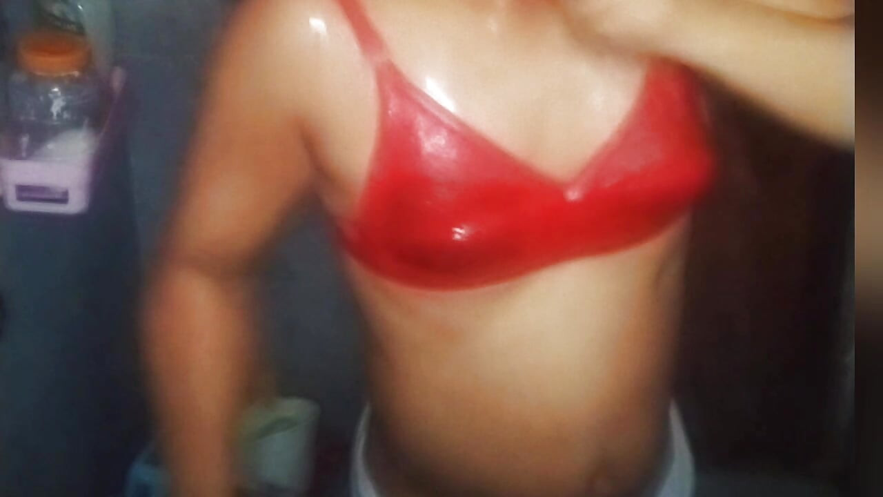 Indian Cute Bhabi ji ne kiyahe washroom a Shower akela akela