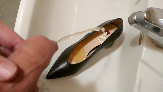 Piss in wifes high heels