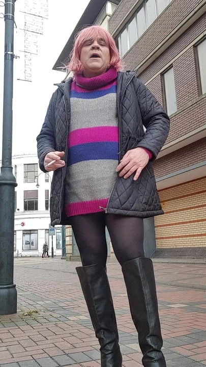 Sissy smoking in public