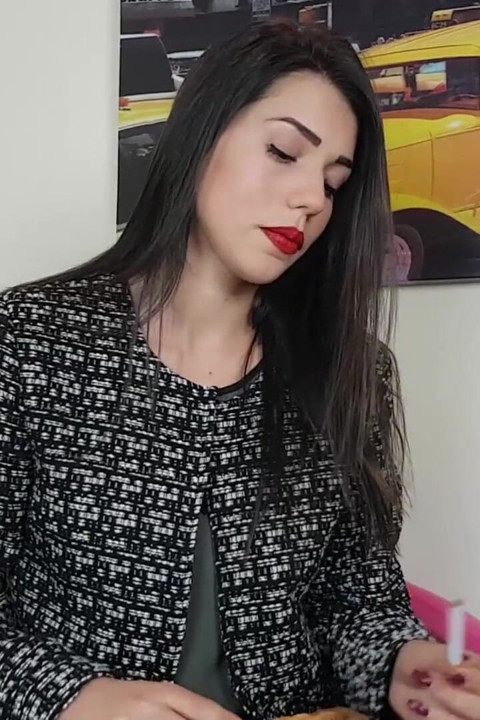 Italian beauty loves smoking cigars
