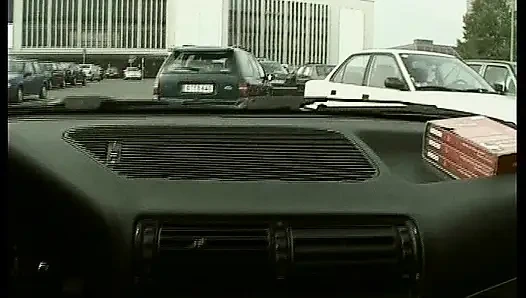 Di Balik Pintu Jerman Kacau Dengan Rajin - Film Lengkap