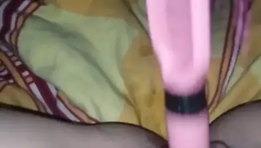 Une Allemande de Snapchat se masturbe et squirte