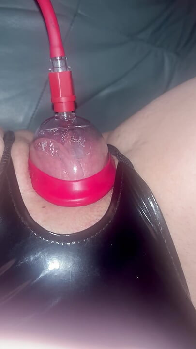 Pump and squirt