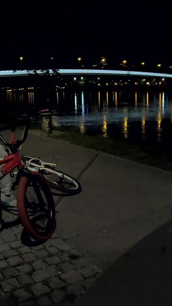 Làm tình nghiệp dư thực sự mạo hiểm và nhanh chóng với anh kế của tôi, phun nước cực khoái và xuất tinh vào miệng. Dada Deville