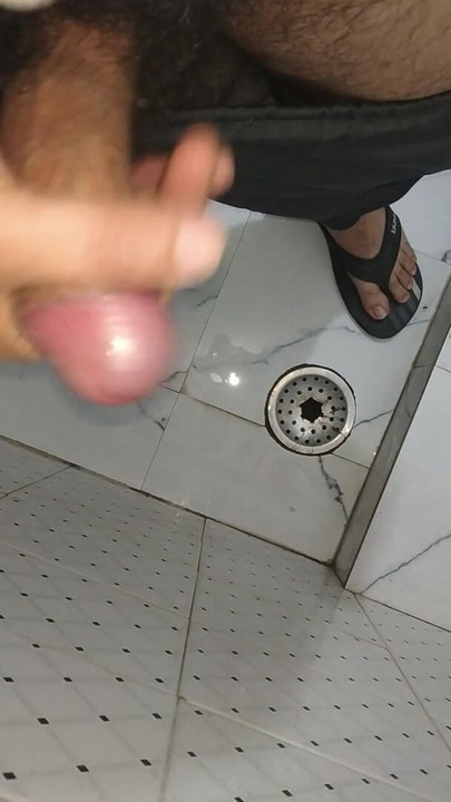 CUMSHOTS on hand