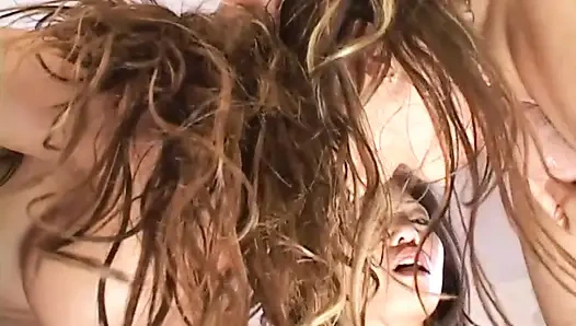 Asiatisches mädchen fickt