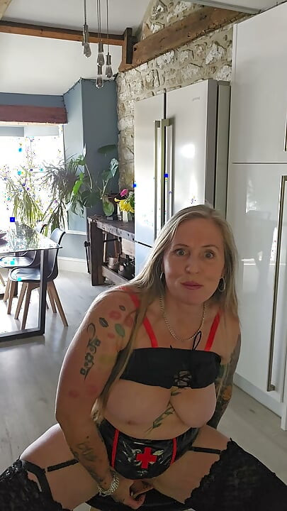 Nurse Kitty Ao Resgate