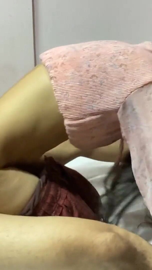 Girl friend ki pahli chudayi vo bhi hotel me with hindi audio full HD desi chudai porn | Clip 1