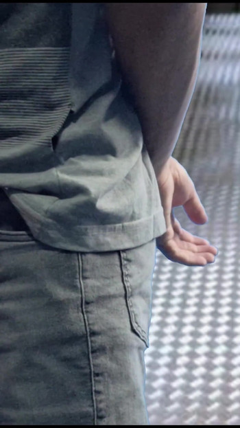 Unforgettable moment from "Student taking pervert's thigh on the bus"