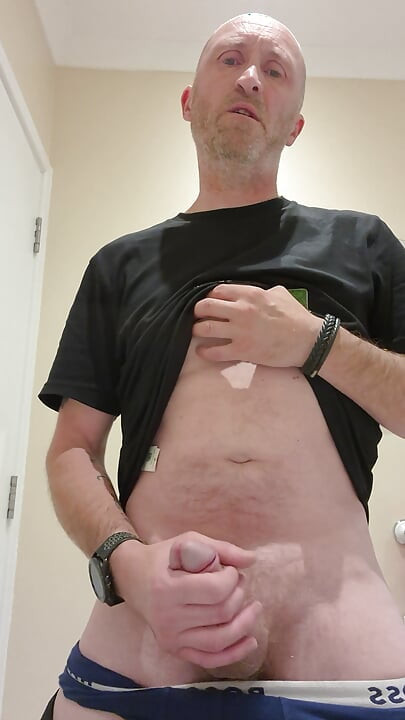 Wanking ready to cum