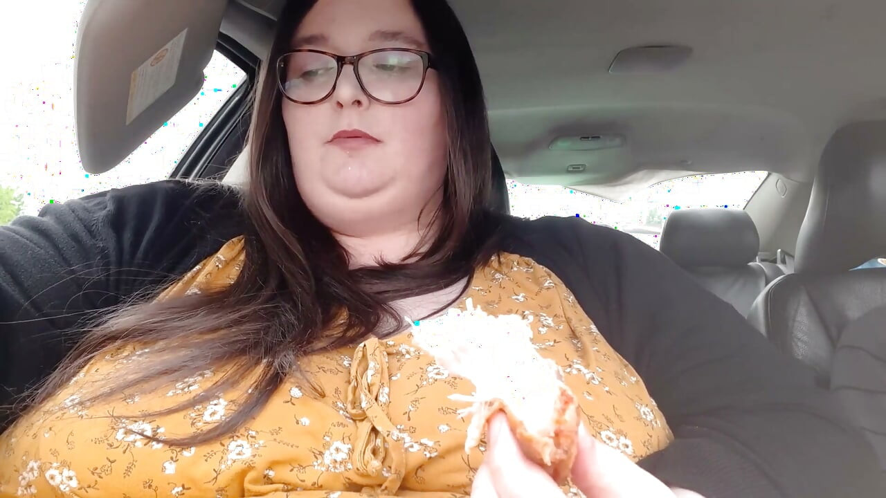 Ssbbw Bbw 沉迷于肯德基手指舔舐